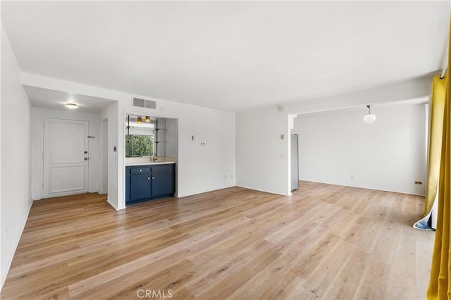 972 E California 207, Pasadena, CA 91106