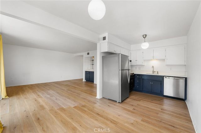 972 E California 207, Pasadena, CA 91106