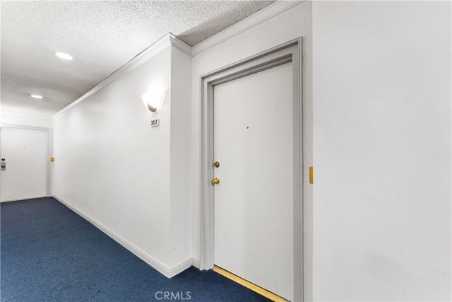 972 E California 207, Pasadena, CA 91106
