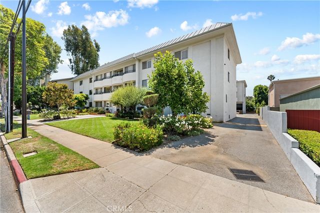 972 E California 207, Pasadena, CA 91106