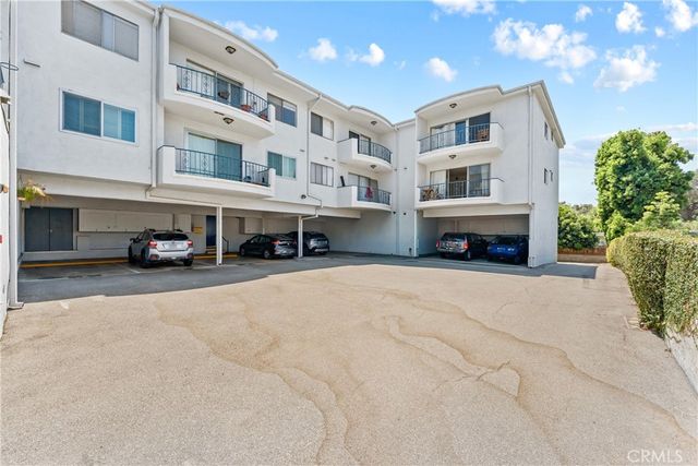 972 E California 207, Pasadena, CA 91106