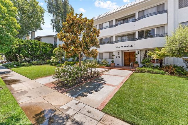 972 E California 207, Pasadena, CA 91106