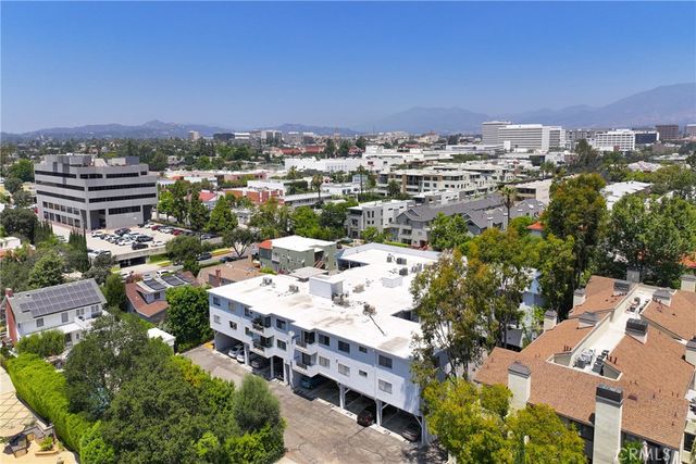 972 E California 207, Pasadena, CA 91106