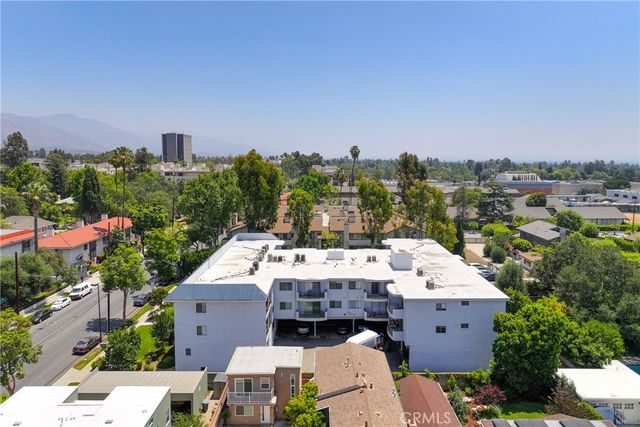 972 E California 207, Pasadena, CA 91106