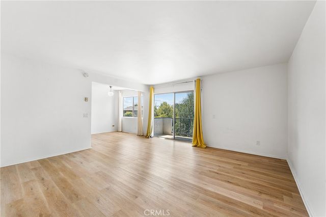 972 E California 207, Pasadena, CA 91106