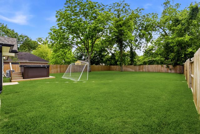 9319 Spaulding Street, Houston, TX 77016