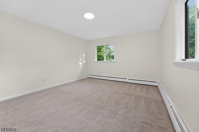 6 Race Street, Union Twp., NJ 08867