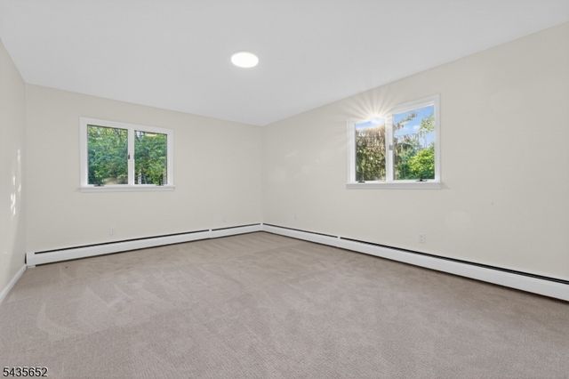 6 Race Street, Union Twp., NJ 08867
