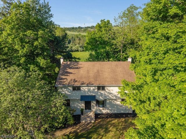 6 Race Street, Union Twp., NJ 08867