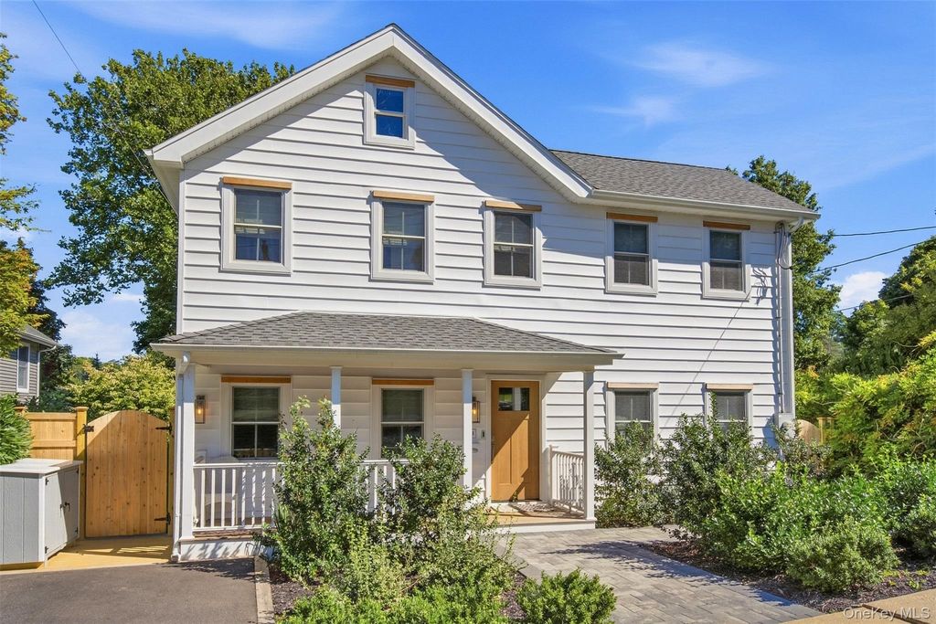 61 Anstice Street, Oyster Bay, NY 11771 — exterior