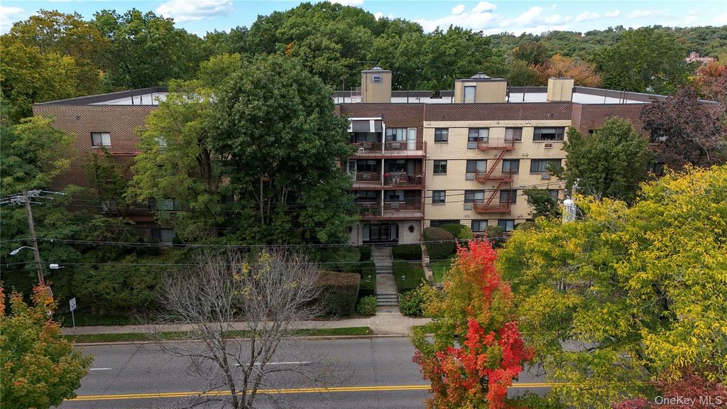 2221 Palmer Avenue 1H, New Rochelle, NY 10801 — photo 2