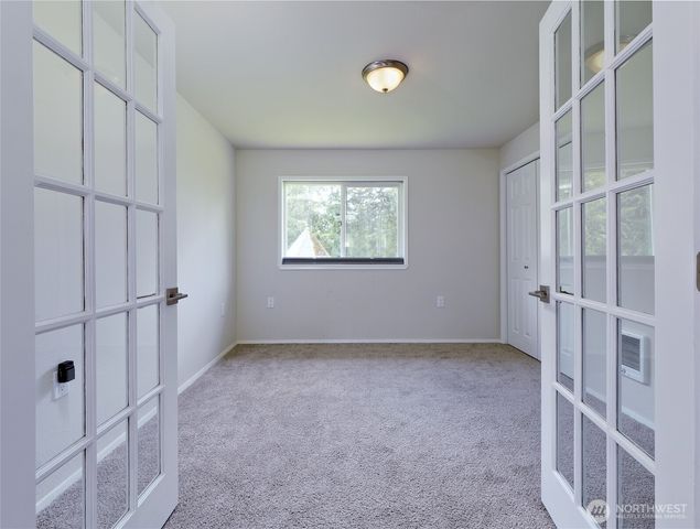 395 Sunset Drive, Oak Harbor, WA 98277