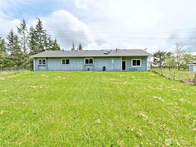 395 Sunset Drive, Oak Harbor, WA 98277