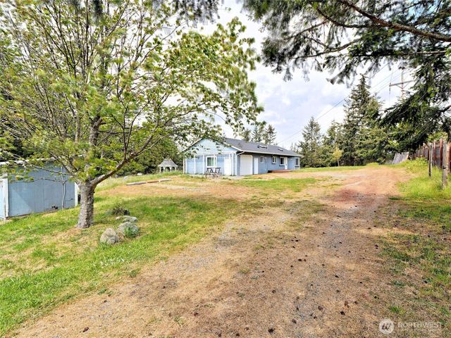 395 Sunset Drive, Oak Harbor, WA 98277