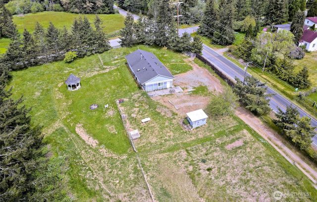 395 Sunset Drive, Oak Harbor, WA 98277