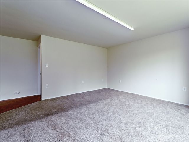 395 Sunset Drive, Oak Harbor, WA 98277