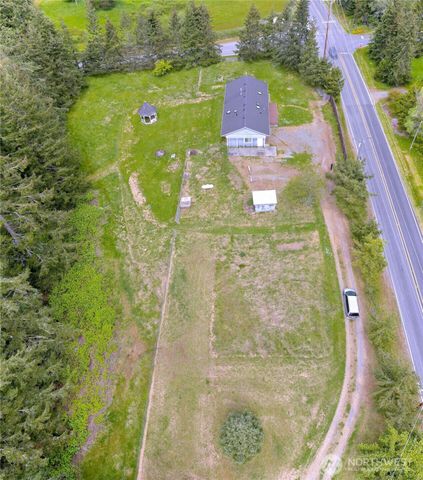 395 Sunset Drive, Oak Harbor, WA 98277