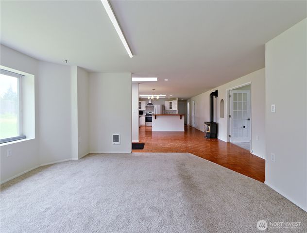 395 Sunset Drive, Oak Harbor, WA 98277