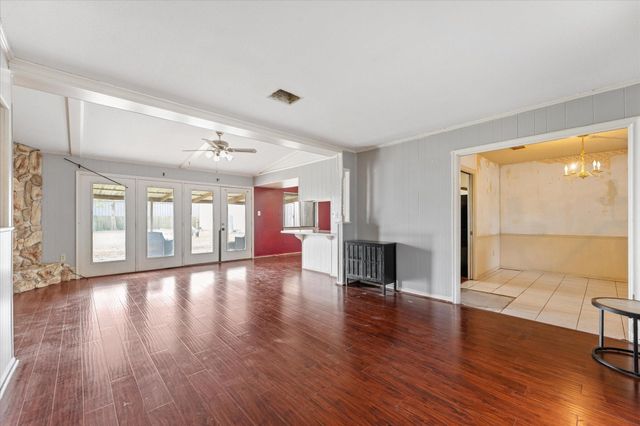 15811 Manning Drive, Cypress, TX 77429