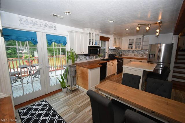 29663 Sutton Drive, North Olmsted, OH 44070
