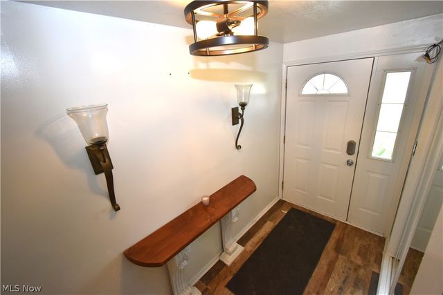 29663 Sutton Drive, North Olmsted, OH 44070