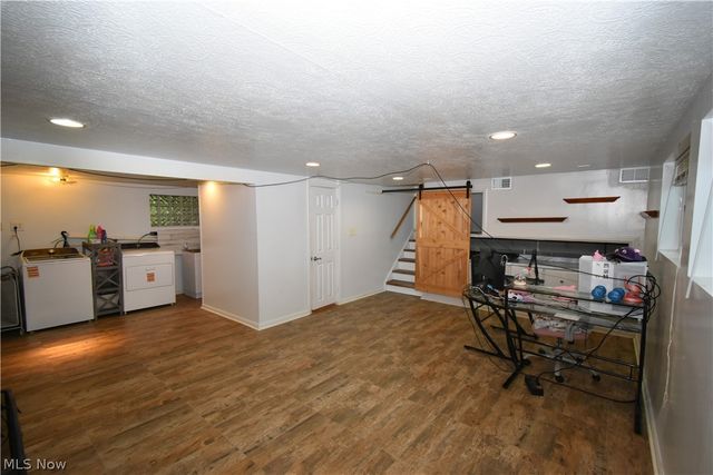 29663 Sutton Drive, North Olmsted, OH 44070