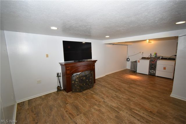 29663 Sutton Drive, North Olmsted, OH 44070