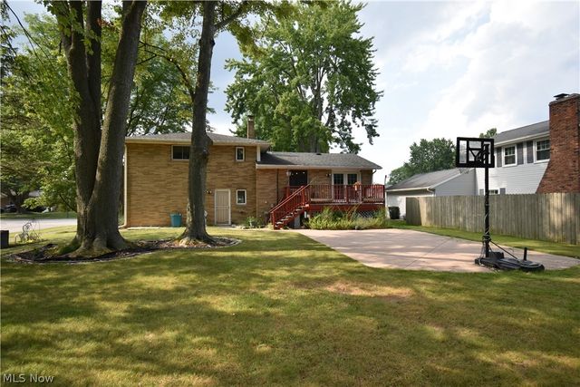29663 Sutton Drive, North Olmsted, OH 44070