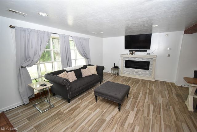 29663 Sutton Drive, North Olmsted, OH 44070