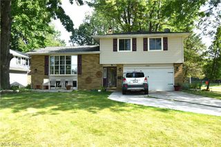 29663 Sutton Drive, North Olmsted, OH 44070
