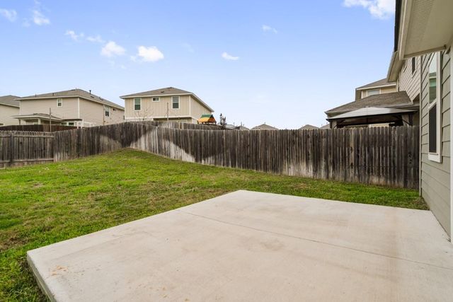 341 Twisted Oaks LN, Buda, TX 78610