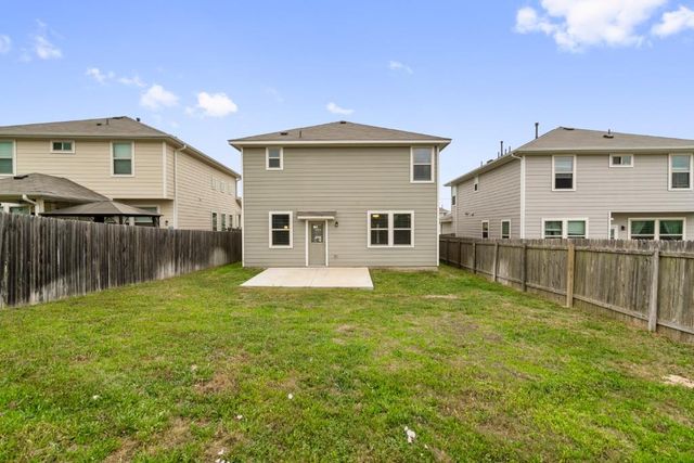 341 Twisted Oaks LN, Buda, TX 78610