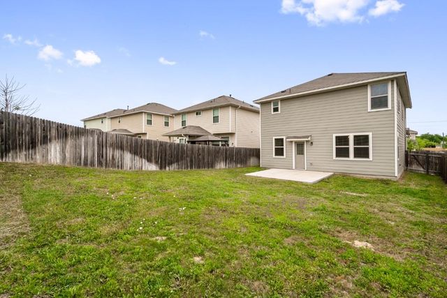 341 Twisted Oaks LN, Buda, TX 78610