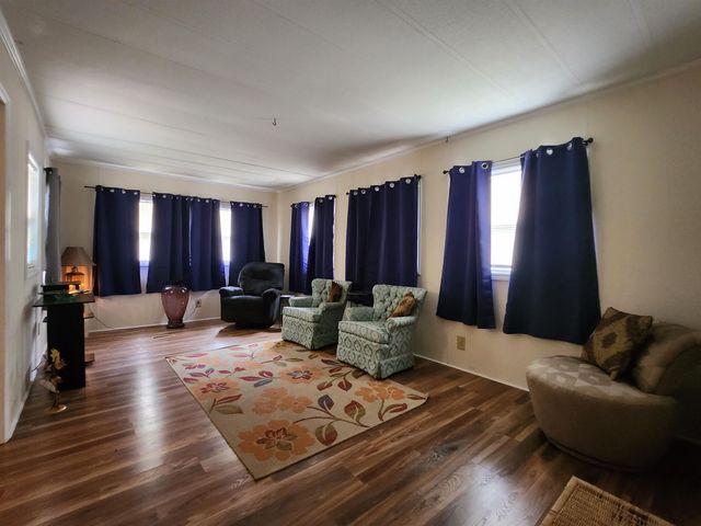 433 E Banks Dr., Garden City Beach, SC 29576