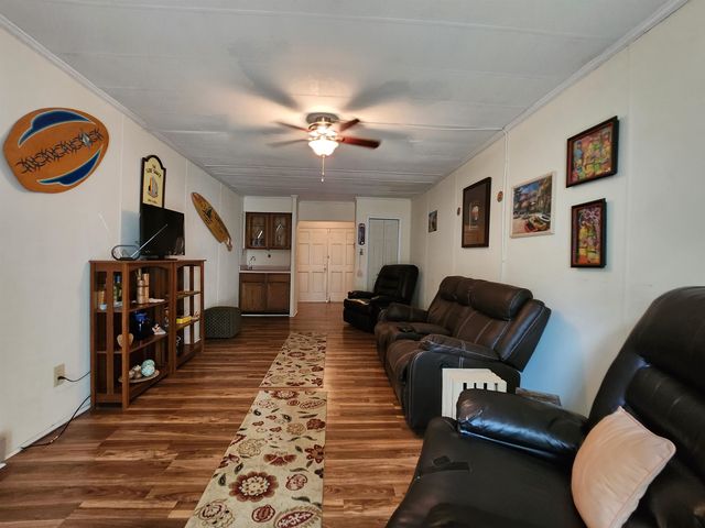 433 E Banks Dr., Garden City Beach, SC 29576