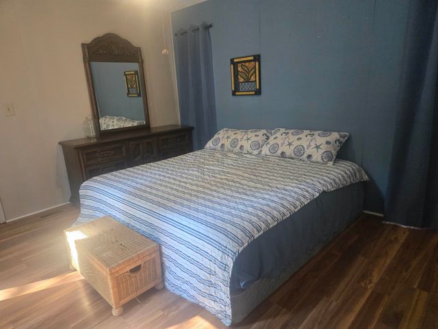 433 E Banks Dr., Garden City Beach, SC 29576