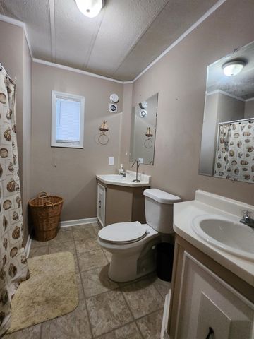 433 E Banks Dr., Garden City Beach, SC 29576