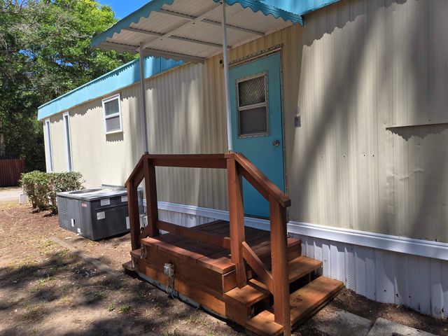 433 E Banks Dr., Garden City Beach, SC 29576