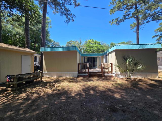 433 E Banks Dr., Garden City Beach, SC 29576