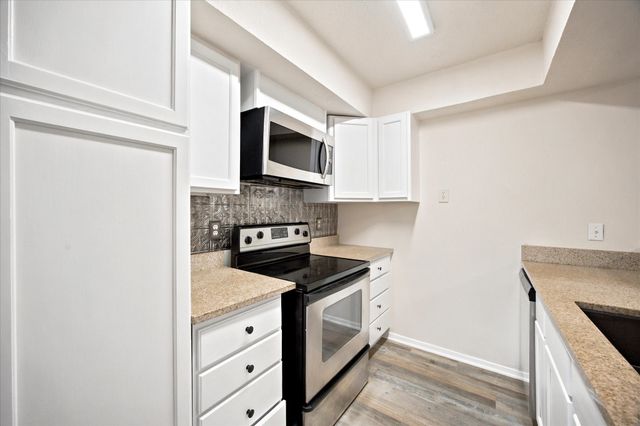 4913 Burlingame Drive, Garland, TX 75043