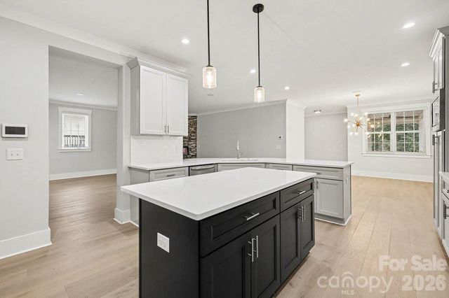 2305 Sanders Avenue, Charlotte, NC 28216
