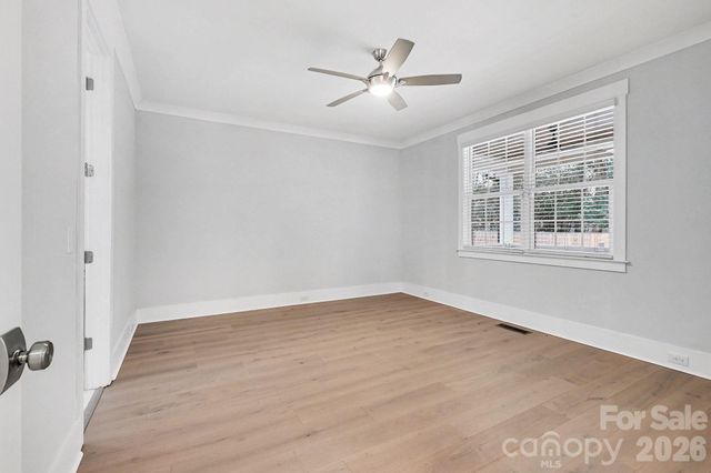 2305 Sanders Avenue, Charlotte, NC 28216
