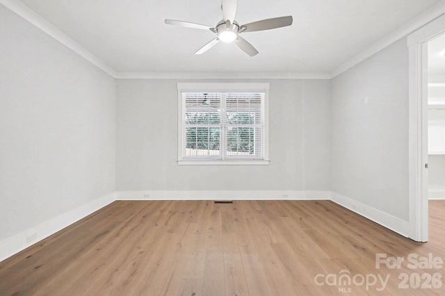 2305 Sanders Avenue, Charlotte, NC 28216