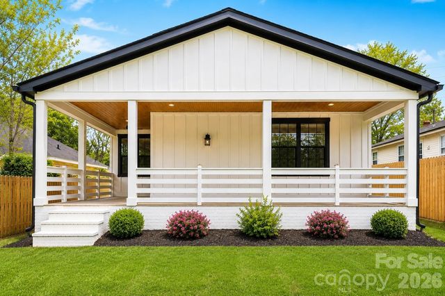 2305 Sanders Avenue, Charlotte, NC 28216