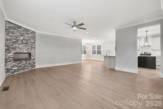 2305 Sanders Avenue, Charlotte, NC 28216