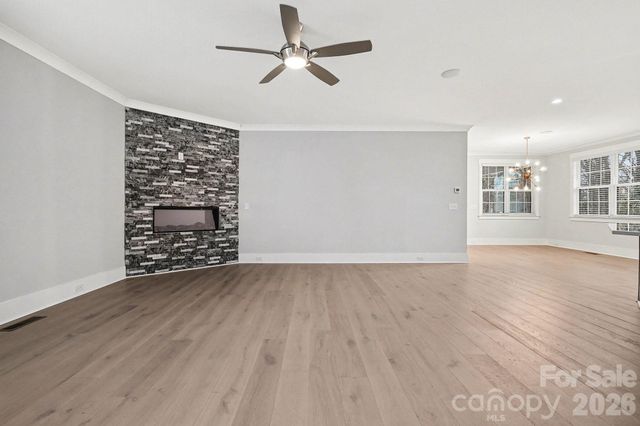 2305 Sanders Avenue, Charlotte, NC 28216