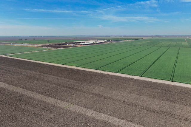 7550 Avenue 208, Tulare, CA 93274