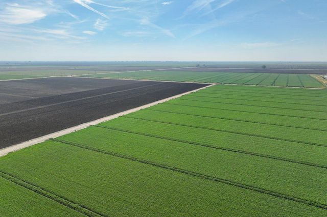 7550 Avenue 208, Tulare, CA 93274