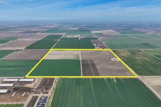 7550 Avenue 208, Tulare, CA 93274