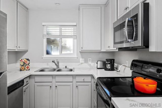 1756 Esssex St 311, San Diego, CA 92103